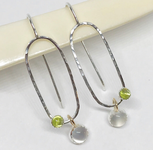 Perfect Day: Sterling Silver Earrings with Moonstone and Peridot